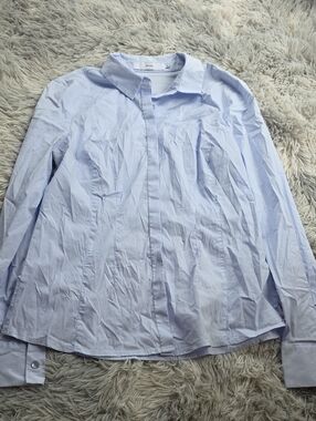 Women's Light Blue Tailored Button-Down Shirt